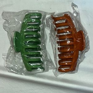 Set of 2 claw clips